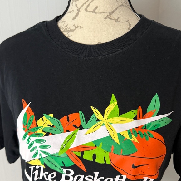 Nike Black Graphic Basketball Tee size Small Unisex Vintage Dri-Fit Floral - Picture 4 of 7